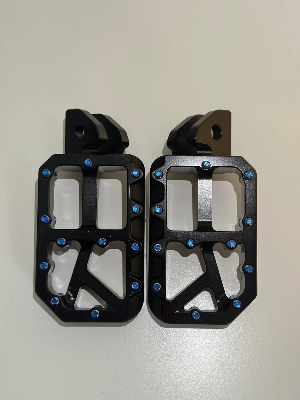 Black foot pegs